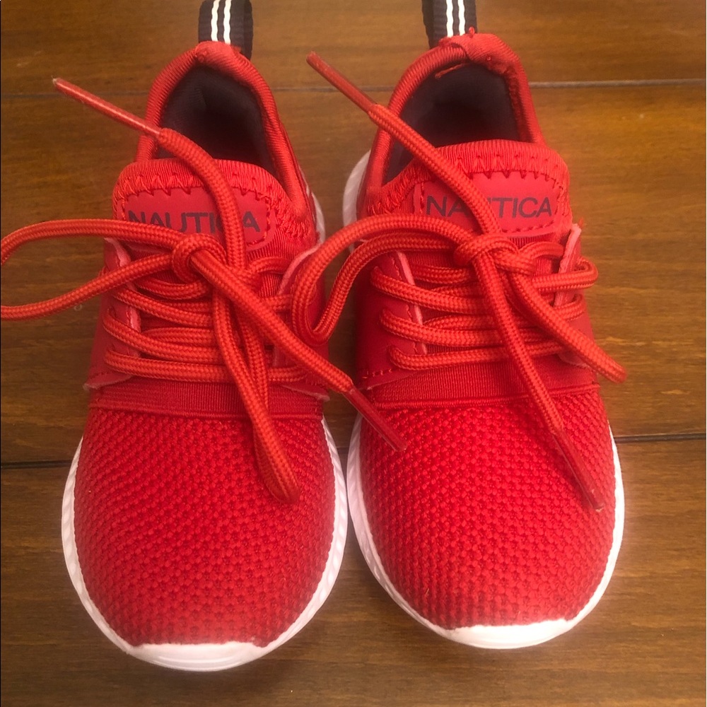 Nautica Toddler Size 7 Shoes
